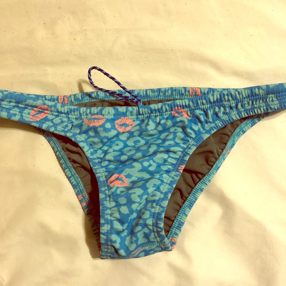 Jolyn Brazilian bottom size L